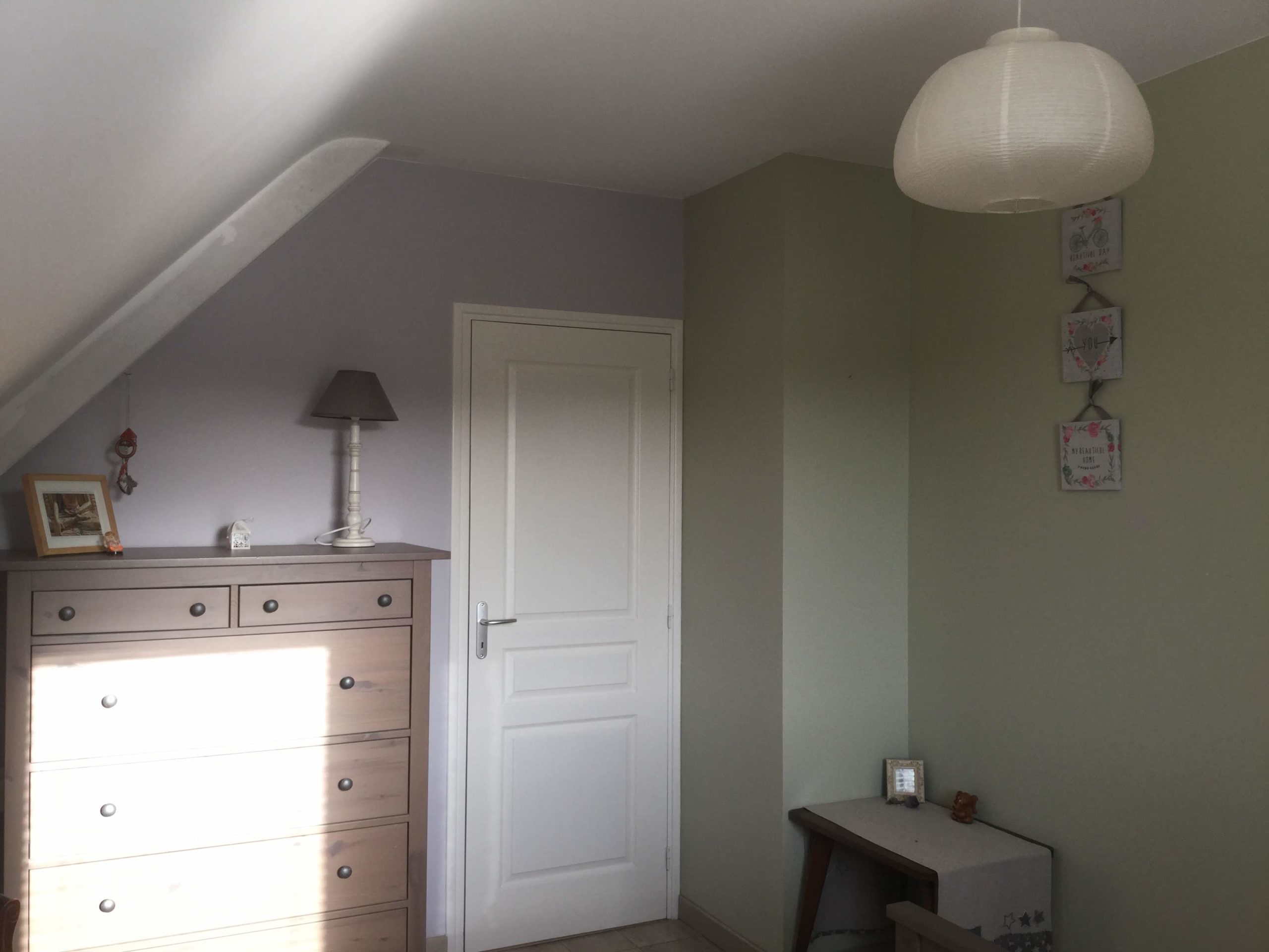 Peinture chambre violet vert