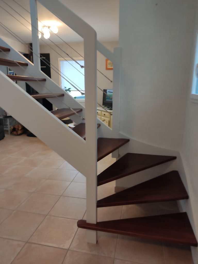 BODIN PEINTURE_Peinture escalier laque et lasure
